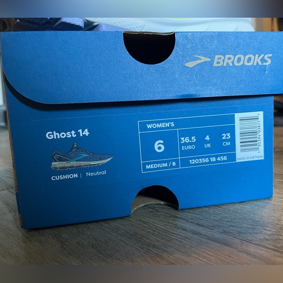 Brooks ghost 14 size 6 - Picture 2 of 6
